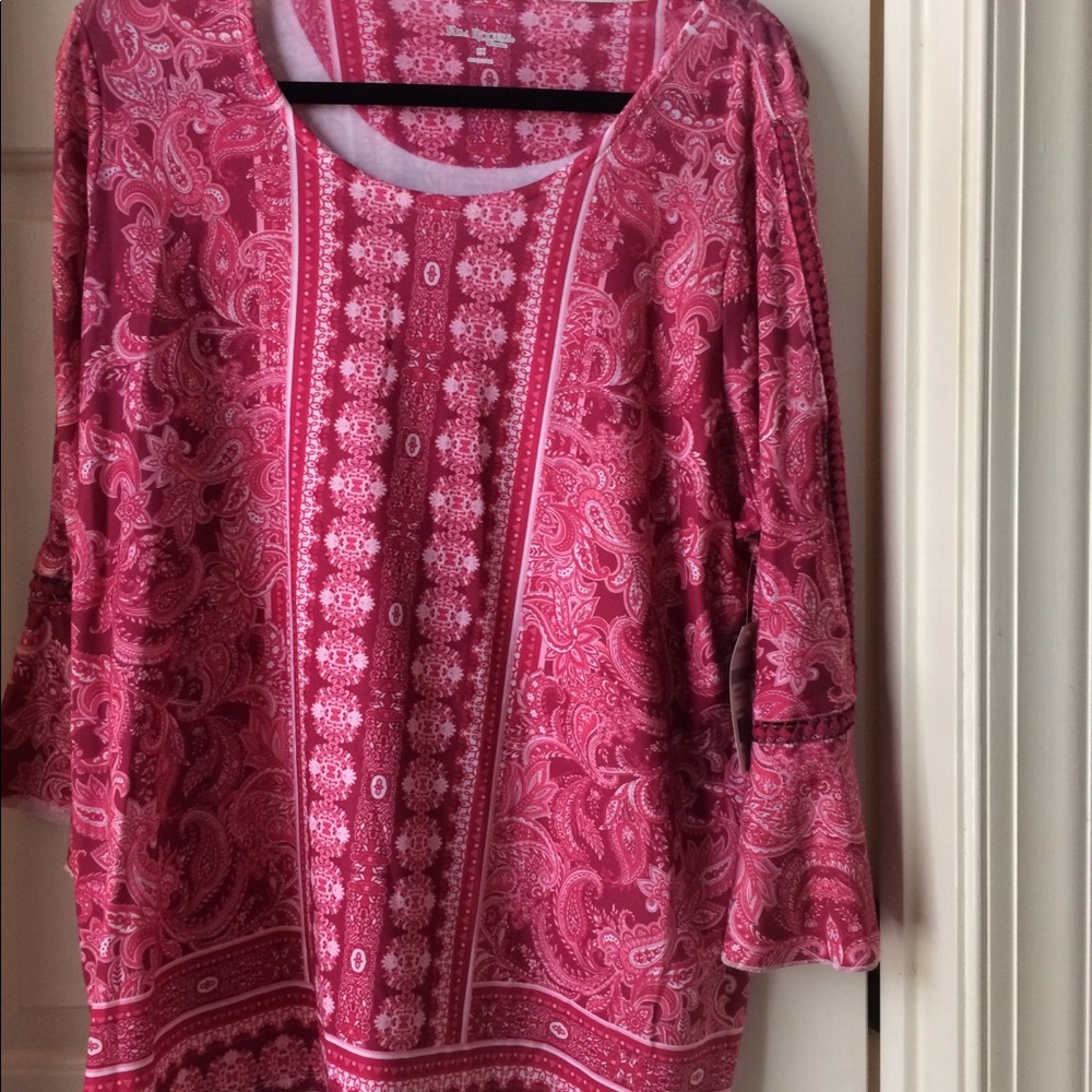 NWT Top